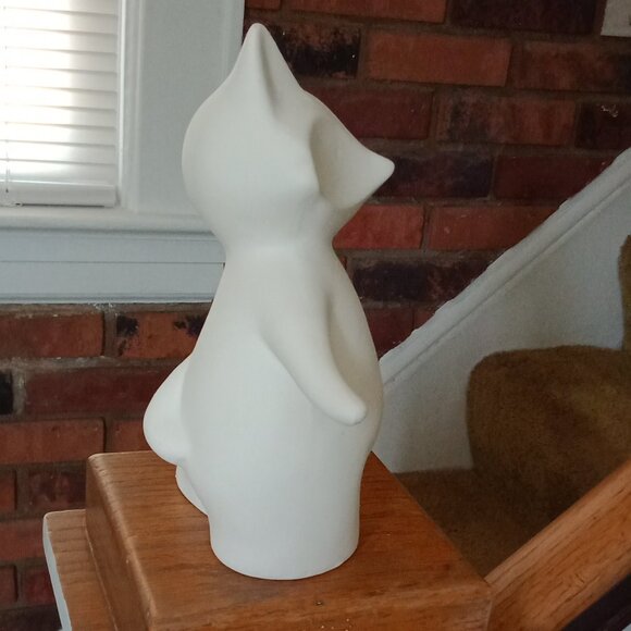 White Fox Statue - Picture 5 of 7